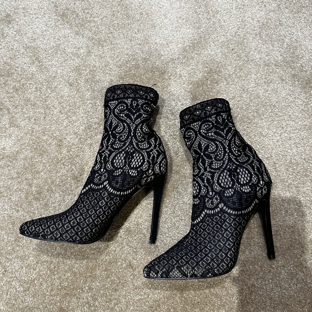 Steve Madden booties - size 7